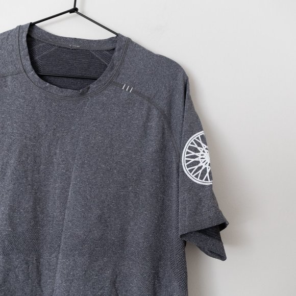 Lululemon Athletica Metal Vent Tech SoulCycle Gray Short Sleeve Shirt - Picture 2 of 5
